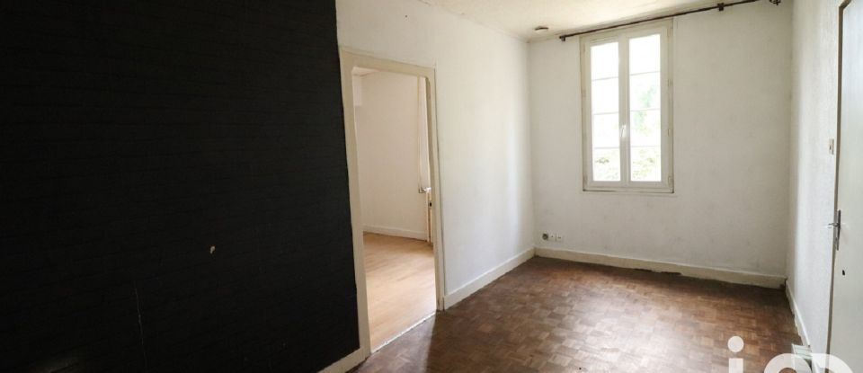 Maison 4 pièces de 127 m² à Chalais (16210)