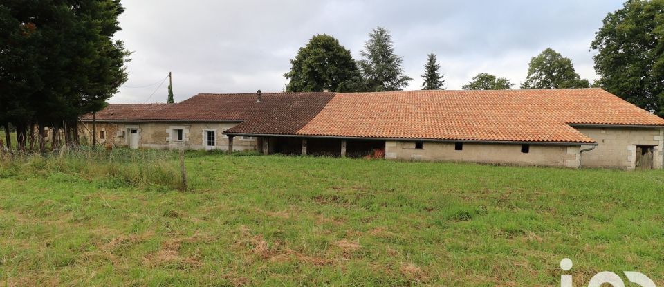 Maison 4 pièces de 127 m² à Chalais (16210)