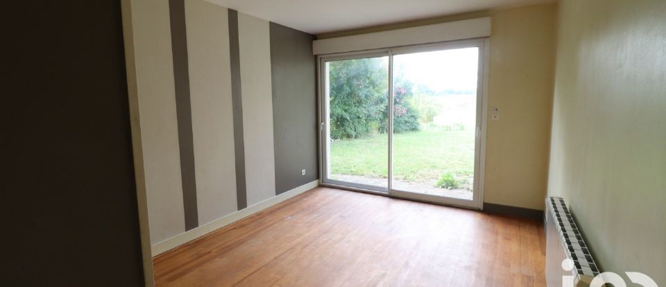 Maison 4 pièces de 127 m² à Chalais (16210)