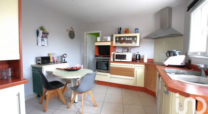 Pavilion 7 rooms of 141 m² in Vicq-sur-Mer (50330)