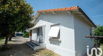 Traditional house 3 rooms of 56 m² in Aureilhan (65800)