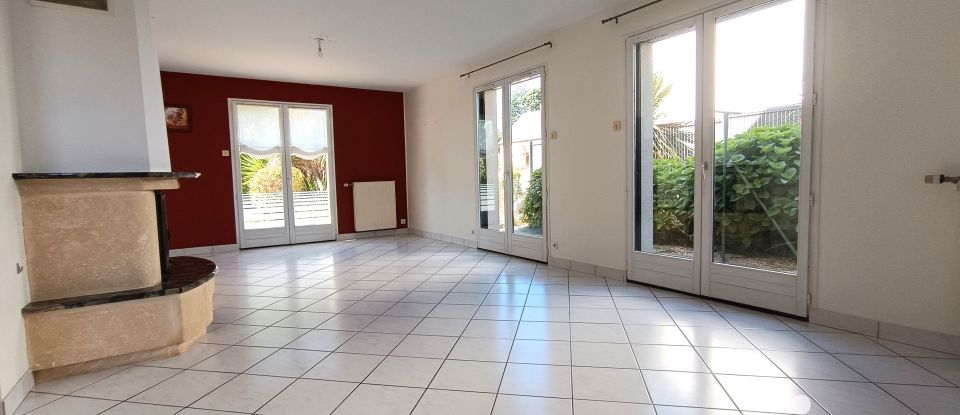 House 6 rooms of 118 m² in La Selle-en-Luitré (35133)