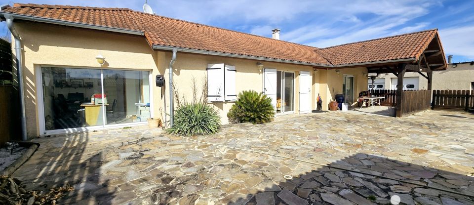 Maison 7 pièces de 127 m² à Dolomieu (38110)