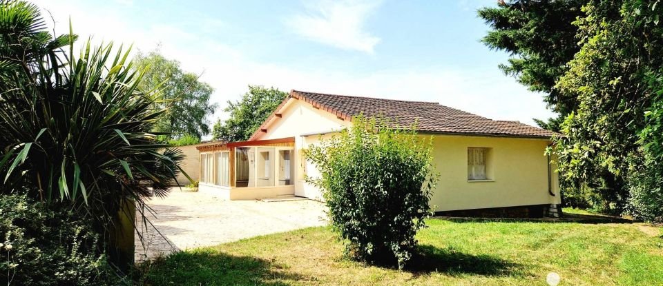 Maison 5 pièces de 121 m² à Cosnac (19360)