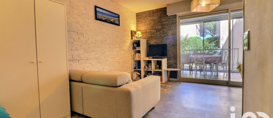 Appartement 1 pièce de 27 m² à Saint-Cyr-sur-Mer (83270)