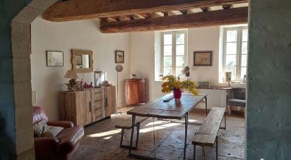 House 10 rooms of 450 m² in Beaucaire (30300)