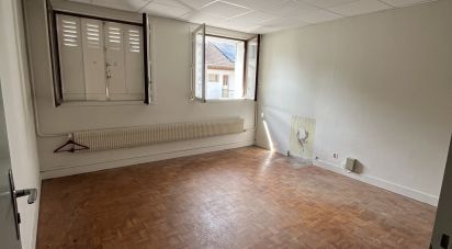 Town house 8 rooms of 240 m² in La Tour-d'Auvergne (63680)