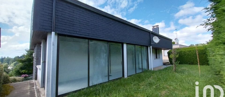 Maison de ville 8 pièces de 240 m² à La Tour-d'Auvergne (63680)