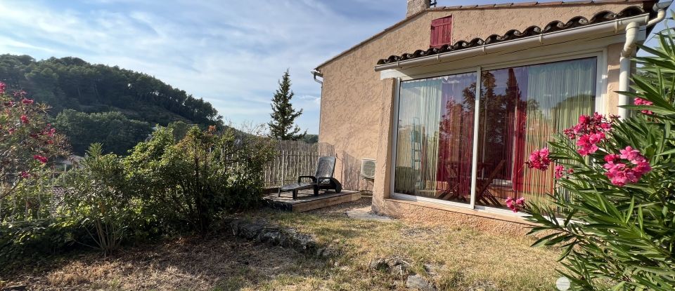 House 3 rooms of 69 m² in Le Luc (83340)