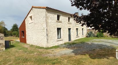 Traditional house 5 rooms of 150 m² in La Crèche (79260)