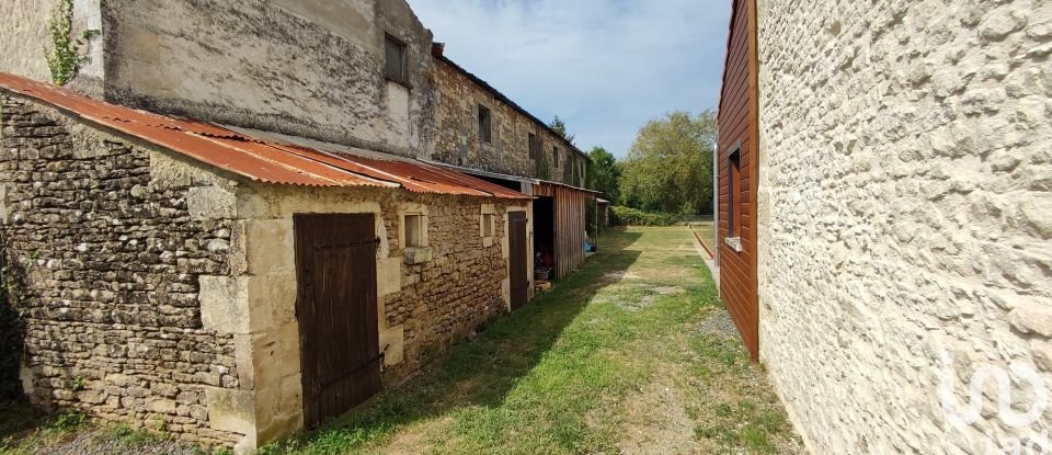 Traditional house 5 rooms of 150 m² in La Crèche (79260)