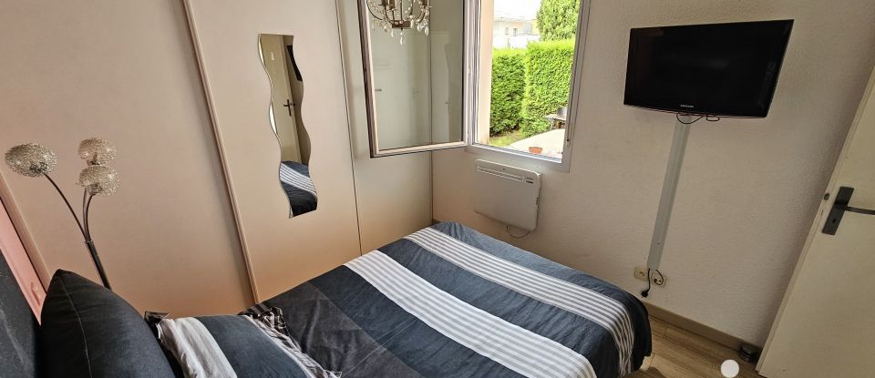 Apartment 2 rooms of 42 m² in Saint-André-de-Cubzac (33240)