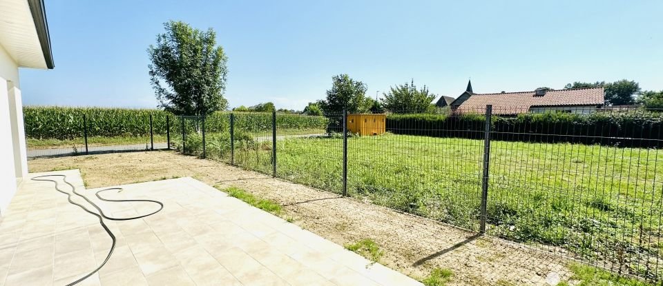 Maison 5 pièces de 103 m² à Os-Marsillon (64150)