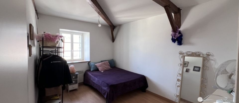 Appartement 6 pièces de 166 m² à Secondigny (79130)