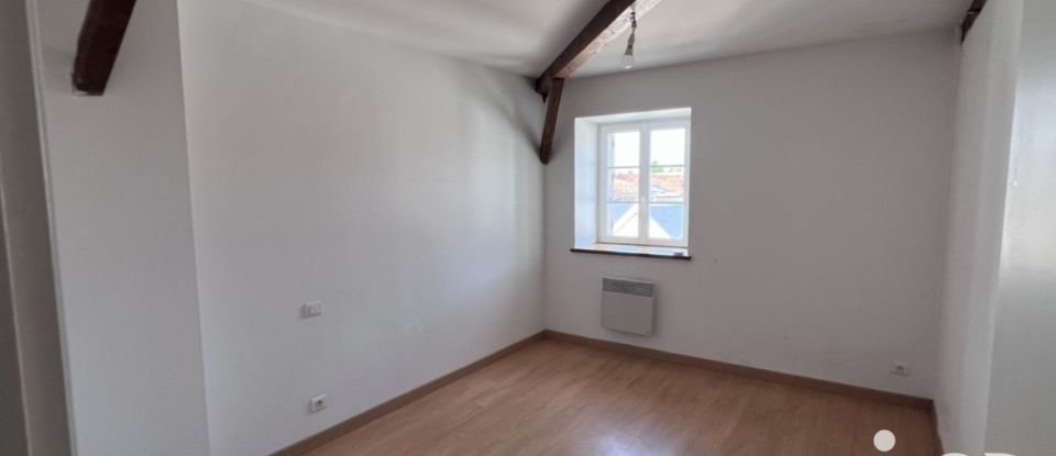 Appartement 6 pièces de 166 m² à Secondigny (79130)