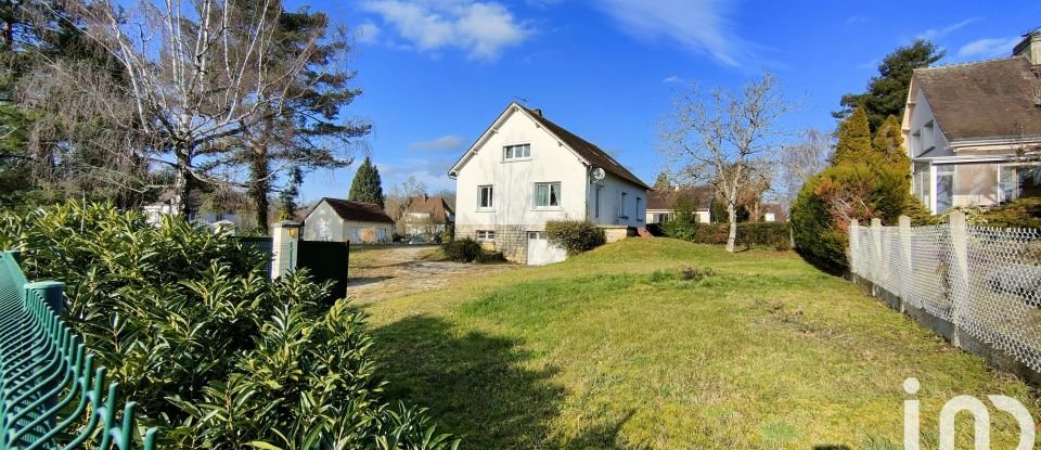 Pavillon 6 pièces de 125 m² à Saint-Georges-sur-Baulche (89000)