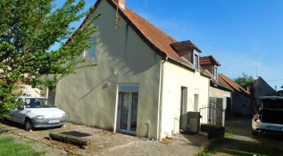 Maison 3 pièces de 49 m² à Désertines (03630)