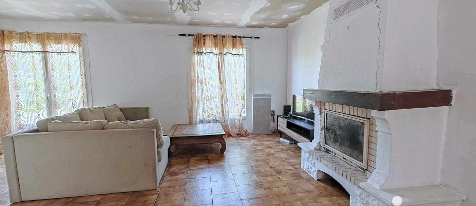 House 8 rooms of 140 m² in Saint-Louis-de-Montferrand (33440)