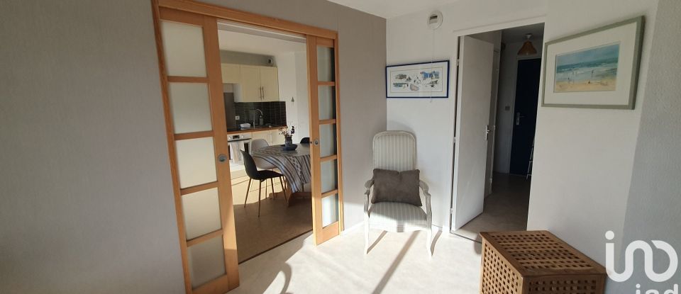 Apartment 3 rooms of 47 m² in Quiberon (56170)