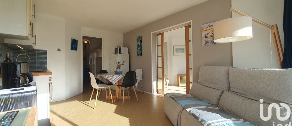 Apartment 3 rooms of 47 m² in Quiberon (56170)