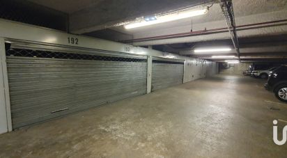 Parking/garage/box de 13 m² à Paris (75018)