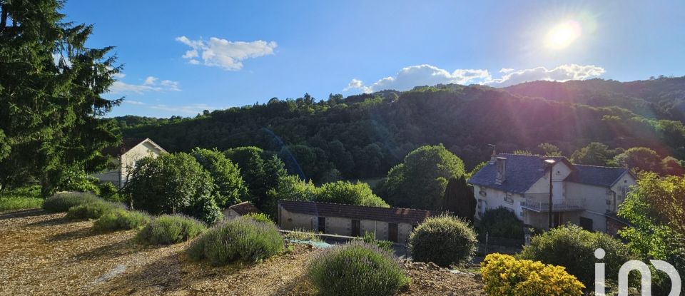 Maison 3 pièces de 63 m² à Boisset (15600)