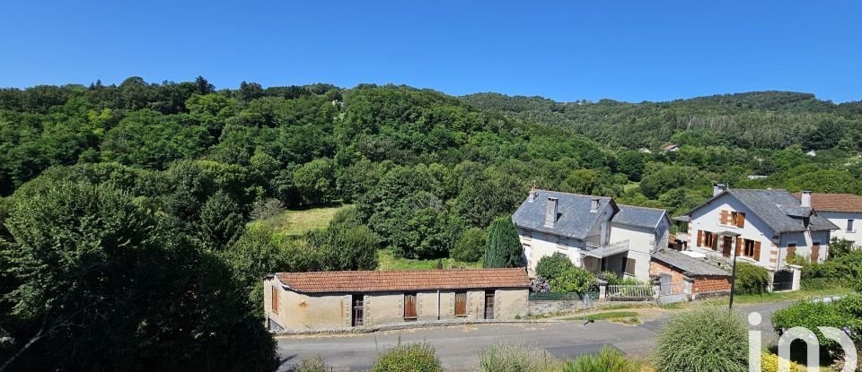 Maison 3 pièces de 63 m² à Boisset (15600)