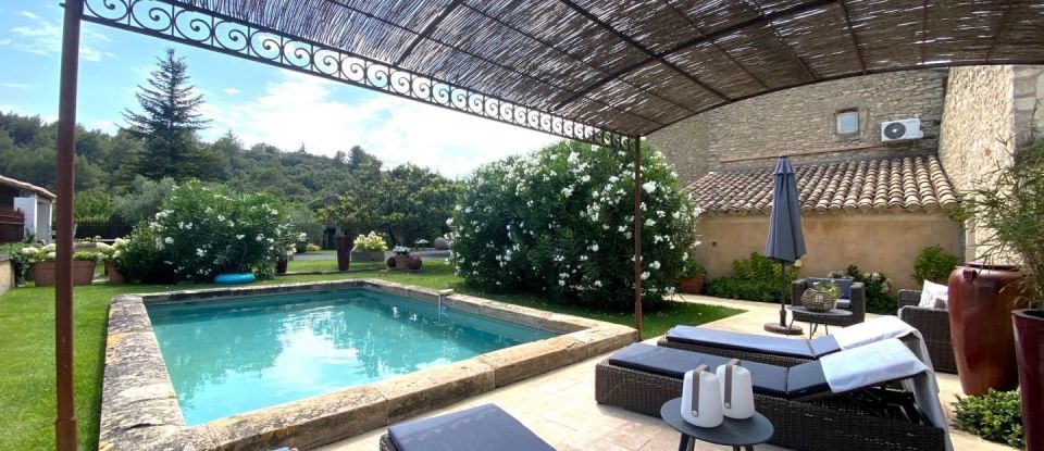 Maison 14 pièces de 420 m² à Gordes (84220)