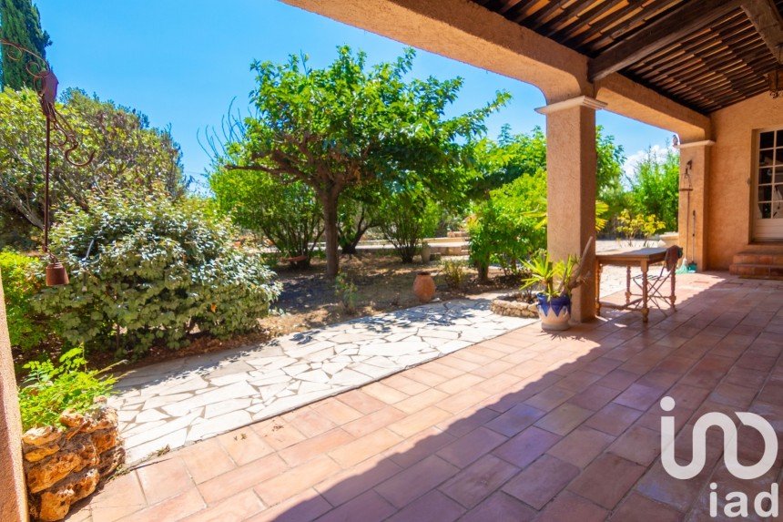 Traditional house 6 rooms of 142 m² in Puget-sur-Argens (83480)