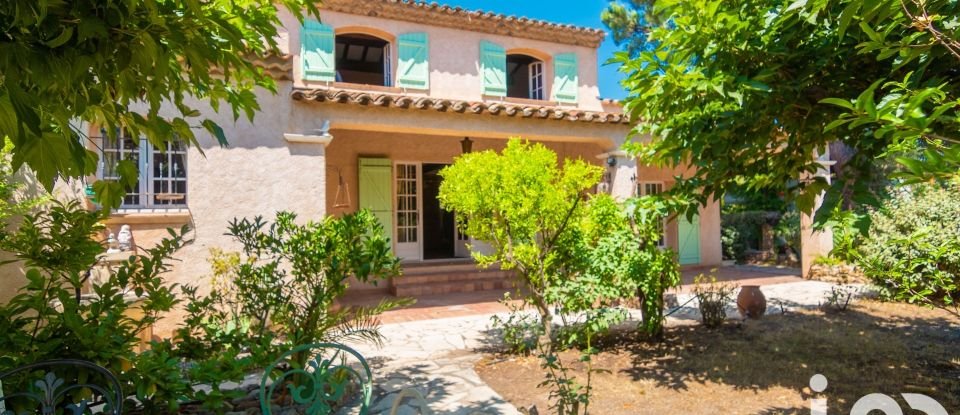 Maison traditionnelle 6 pièces de 142 m² à Puget-sur-Argens (83480)