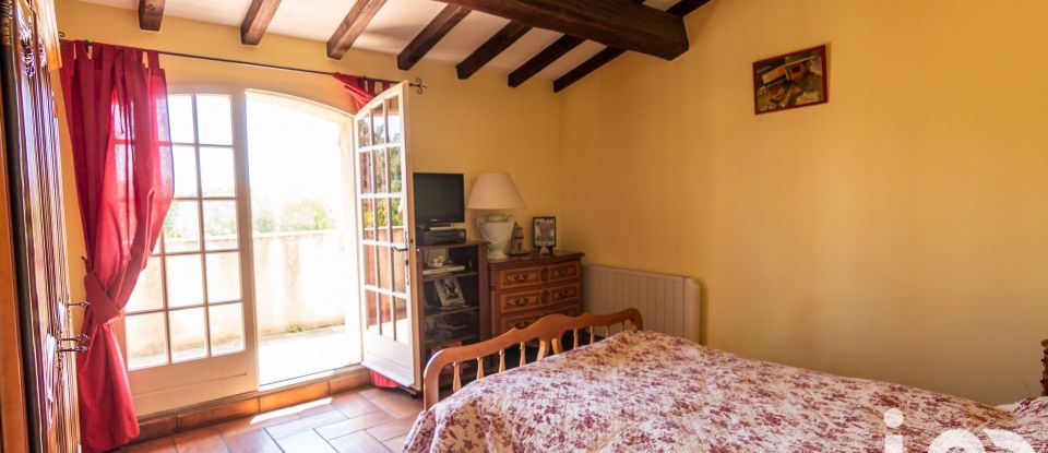 Traditional house 6 rooms of 142 m² in Puget-sur-Argens (83480)