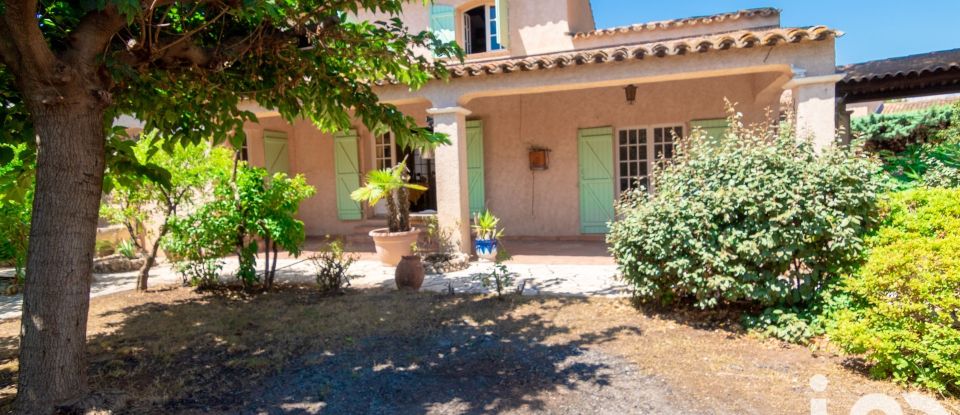 Traditional house 6 rooms of 142 m² in Puget-sur-Argens (83480)