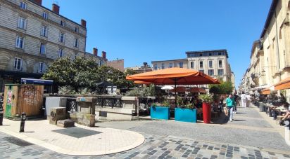 Appartement 2 pièces de 56 m² à Bordeaux (33000)