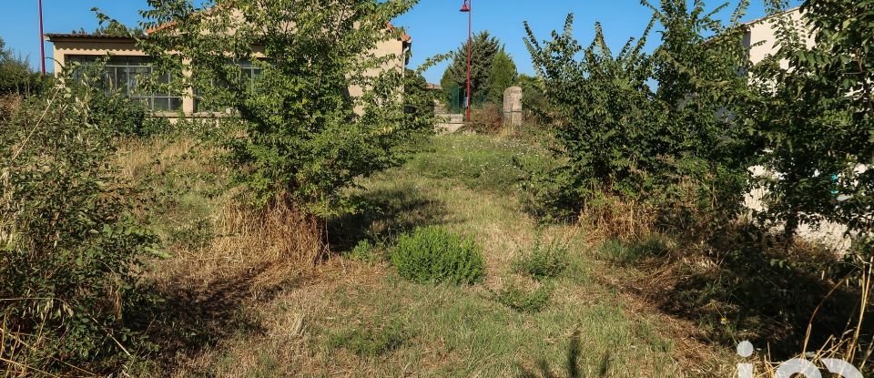 Terrain de 902 m² à Trets (13530)