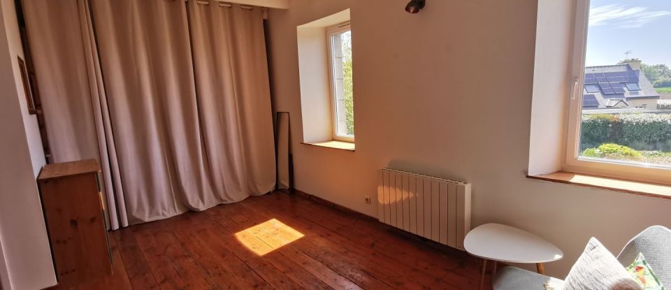 House 4 rooms of 142 m² in Quemper-Guézennec (22260)