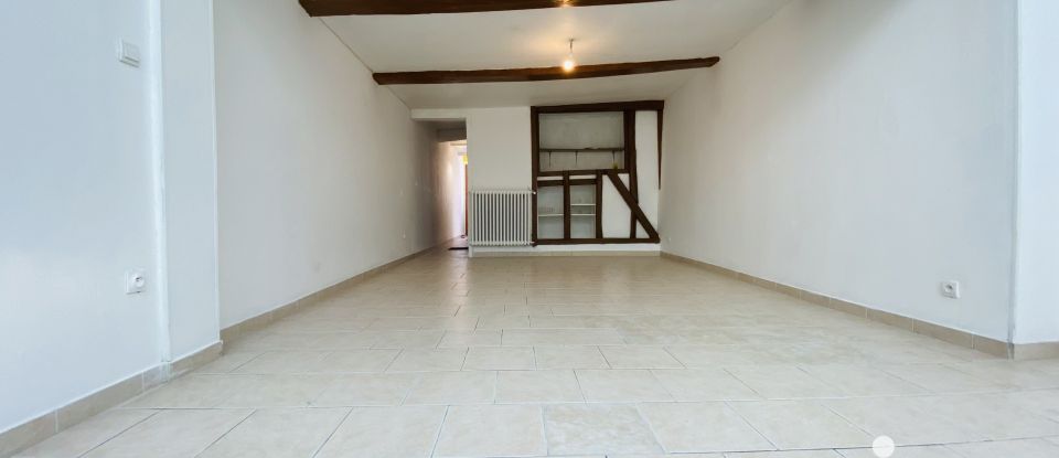 Town house 6 rooms of 156 m² in Vouziers (08400)