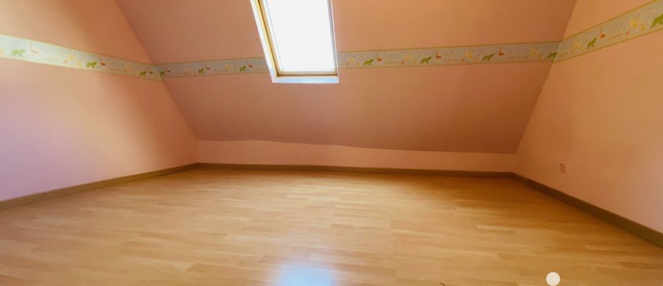 Town house 6 rooms of 156 m² in Vouziers (08400)