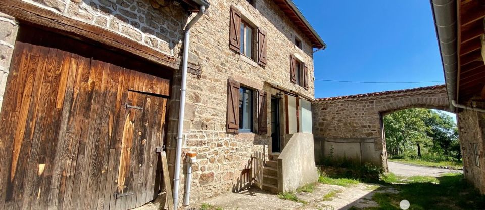 Ferme 5 pièces de 139 m² à Périgneux (42380)