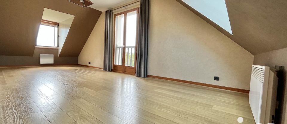 Maison traditionnelle 4 pièces de 130 m² à Agon-Coutainville (50230)