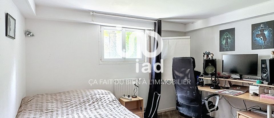 Maison 8 pièces de 158 m² à Joué-lès-Tours (37300)