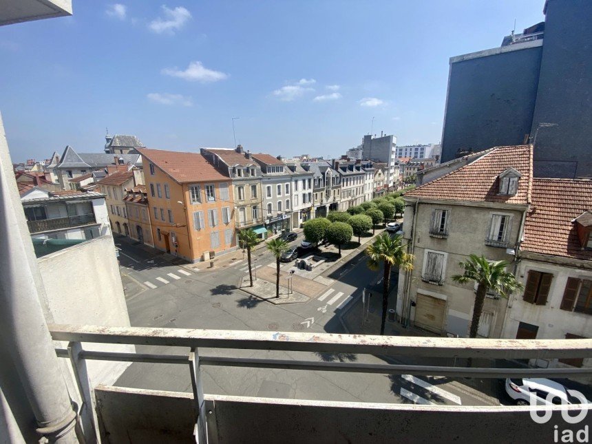 Apartment 4 rooms of 67 m² in Tarbes (65000)