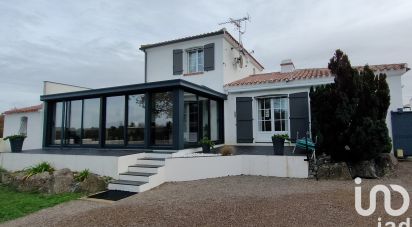 Maison 5 pièces de 165 m² à Brem-sur-Mer (85470)