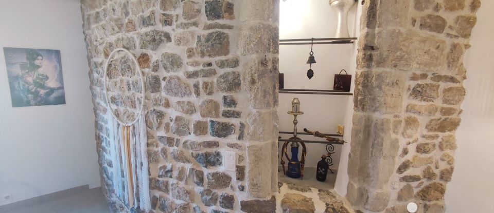 Village house 3 rooms of 72 m² in Neffiès (34320)