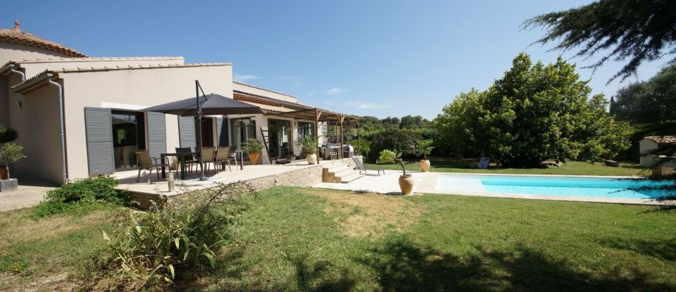 Maison 10 pièces de 293 m² à Vaison-la-Romaine (84110)