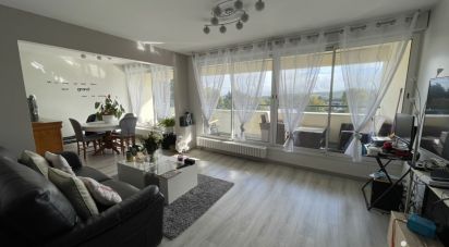 Apartment 3 rooms of 70 m² in Survilliers (95470)