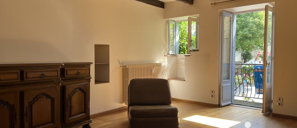 House 5 rooms of 102 m² in Sainte-Eulalie-d'Olt (12130)