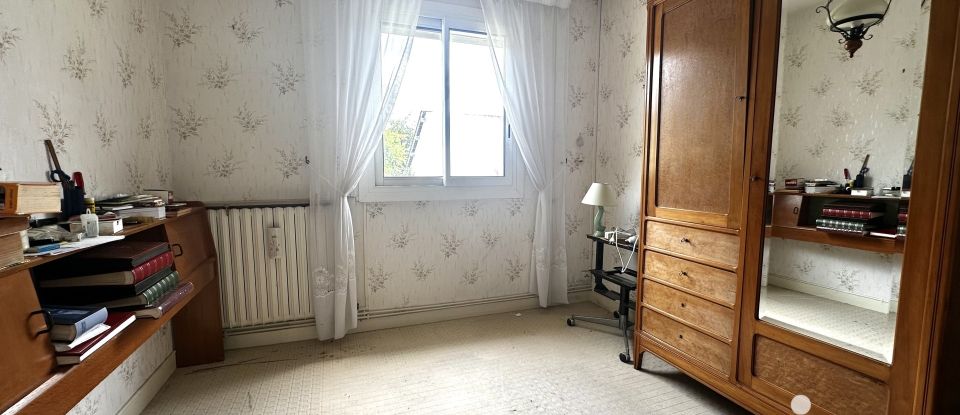 Town house 5 rooms of 74 m² in Saumur (49400)