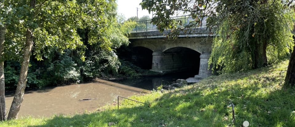 Demeure 9 pièces de 200 m² à Saint-Paterne-Racan (37370)