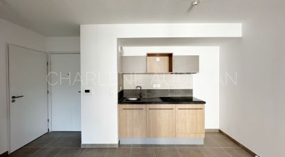 Appartement 2 pièces de 39 m² à Sète (34200)