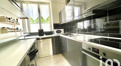 Apartment 3 rooms of 62 m² in Paris (75015)